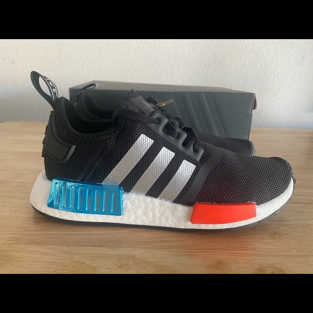ADIDAS NMD_R1 J 5.5 / Wmns Sz 6.5 Originals